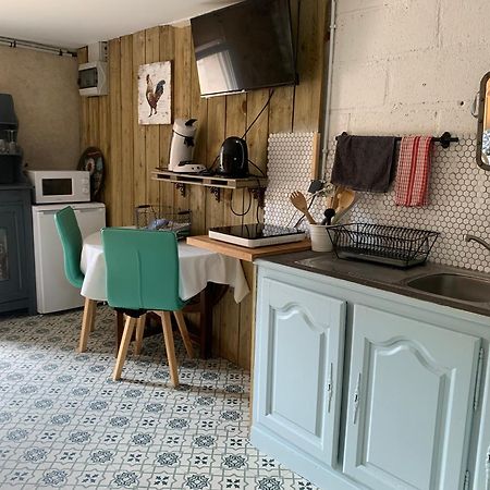Petit Gite A La Ferme Des Buttons Rosnay  ภายนอก รูปภาพ